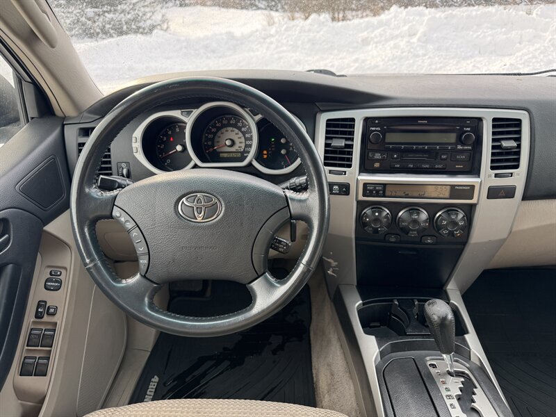 2004 Toyota 4Runner SR5 - Photo 17 - Andover, MN 55304