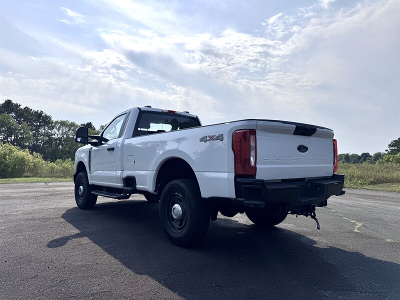 2024 Ford F-350 Super Duty XL Regular Cab - Photo 3 - Andover, MN 55304