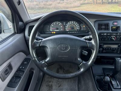 2002 Toyota 4Runner SR5   - Photo 20 - Andover, MN 55304