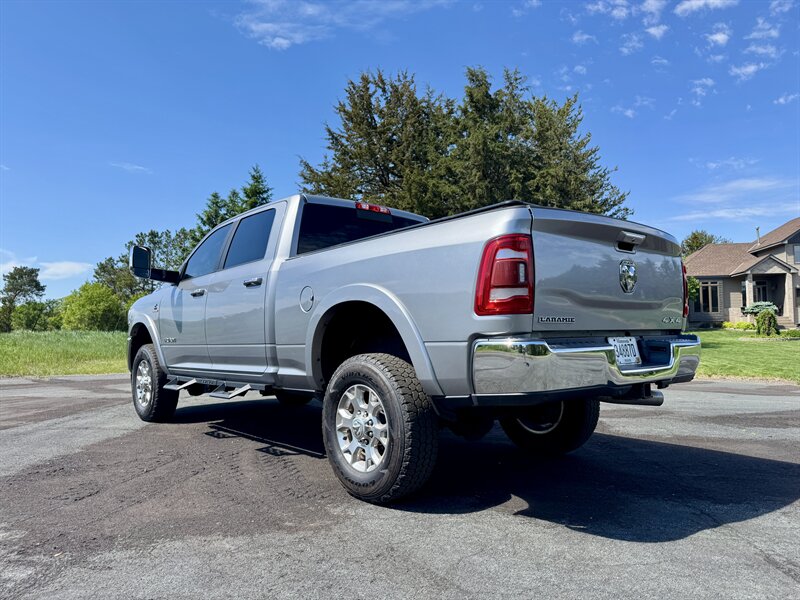 2020 RAM 2500 Laramie - Photo 3 - Andover, MN 55304