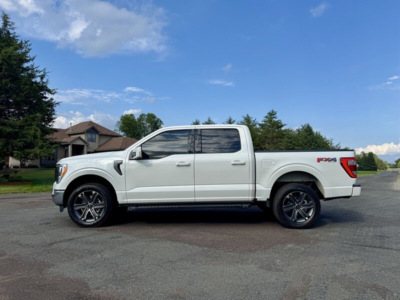 2023 Ford F-150 Lariat - Photo 2 - Andover, MN 55304