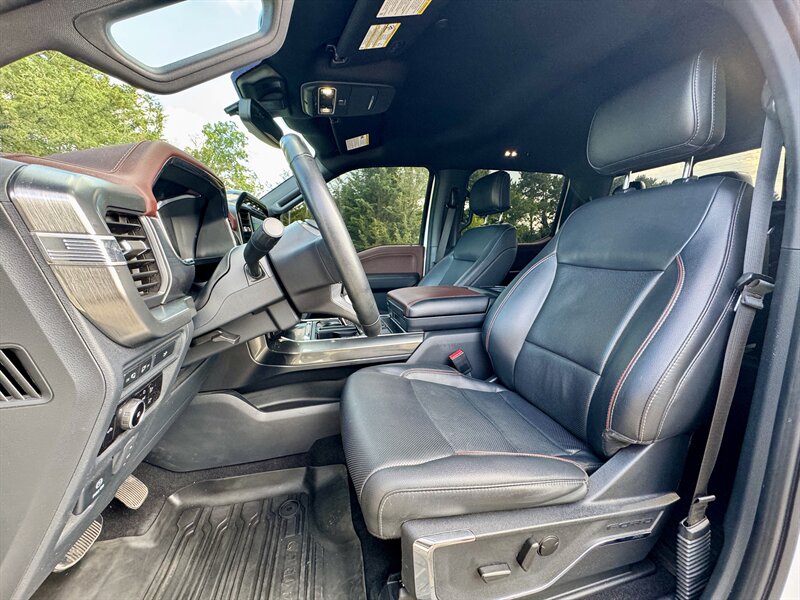 2023 Ford F-150 Lariat - Photo 14 - Andover, MN 55304