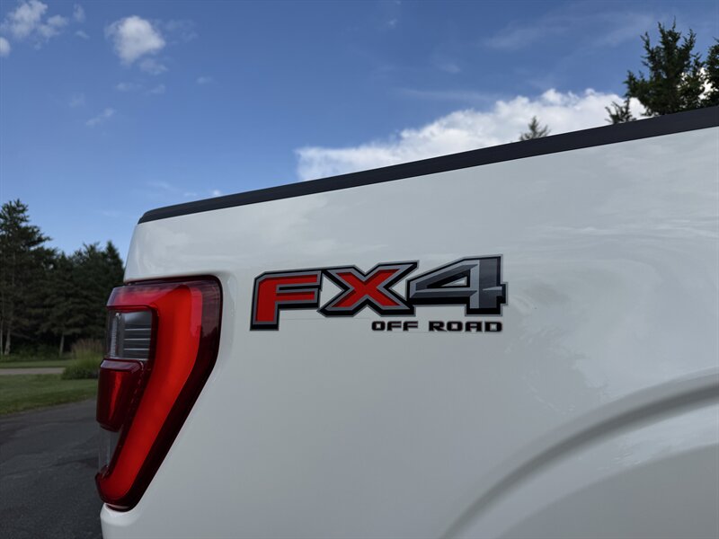 2023 Ford F-150 Lariat - Photo 33 - Andover, MN 55304