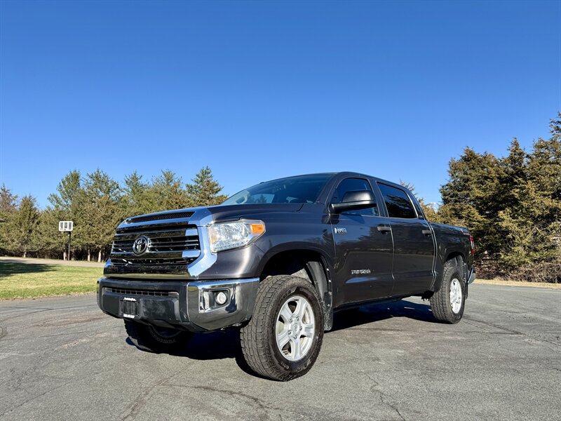 2016 Toyota Tundra SR5   - Photo 1 - Andover, MN 55304