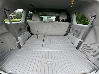 2016 Toyota Highlander XLE   - Photo 22 - Andover, MN 55304