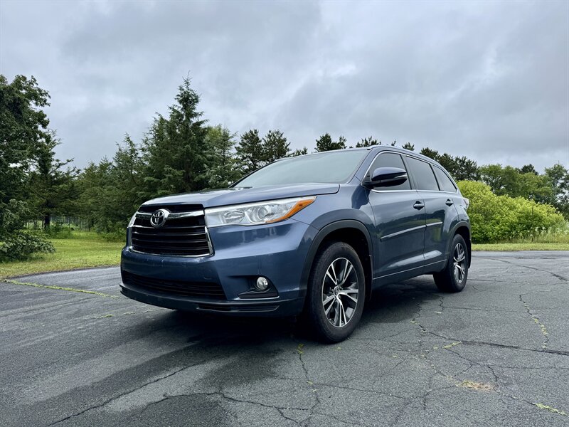 2016 Toyota Highlander XLE - Photo 1 - Andover, MN 55304