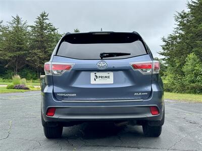 2016 Toyota Highlander XLE   - Photo 4 - Andover, MN 55304