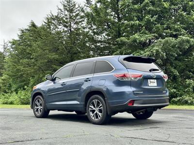 2016 Toyota Highlander XLE   - Photo 3 - Andover, MN 55304