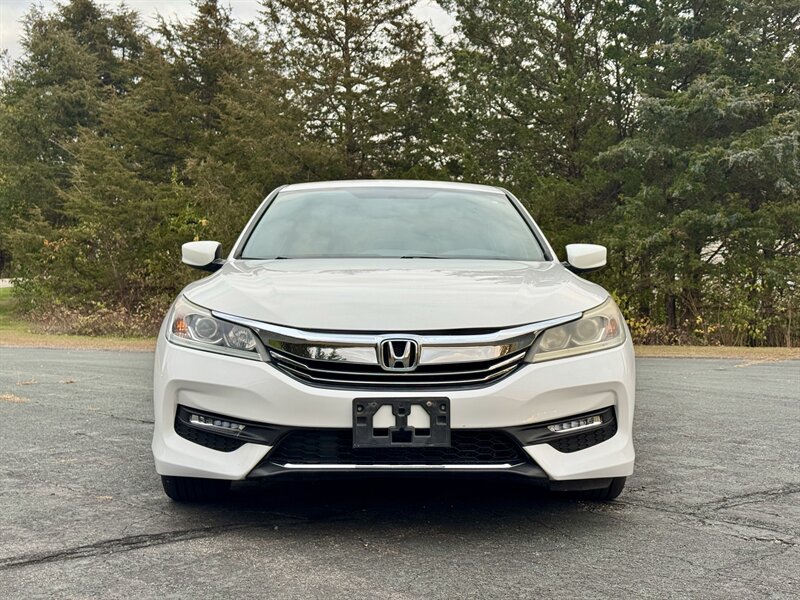 2016 Honda Accord Sport - Photo 7 - Andover, MN 55304