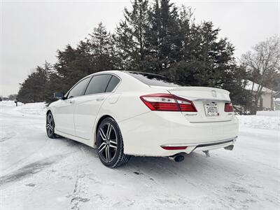2016 Honda Accord Sport   - Photo 3 - Andover, MN 55304