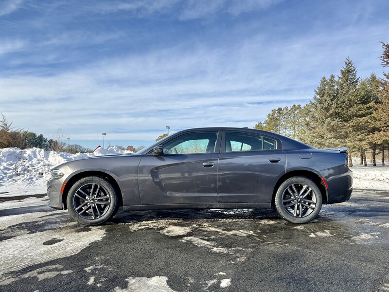 2019 Dodge Charger SXT - Photo 2 - Andover, MN 55304