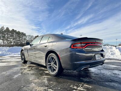 2019 Dodge Charger SXT - Photo 3 - Andover, MN 55304