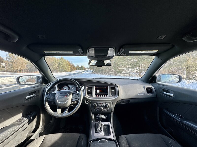 2019 Dodge Charger SXT - Photo 14 - Andover, MN 55304