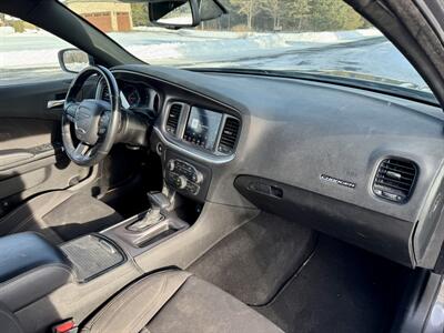2019 Dodge Charger SXT - Photo 12 - Andover, MN 55304