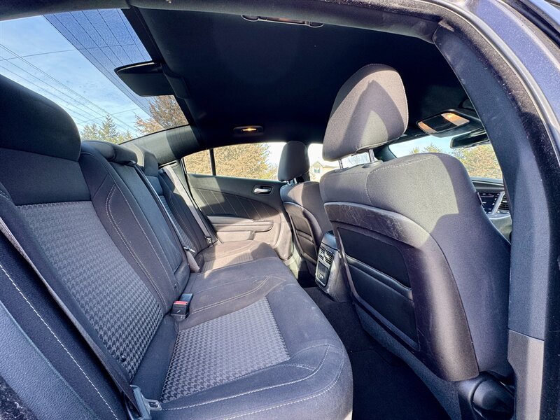 2019 Dodge Charger SXT - Photo 11 - Andover, MN 55304