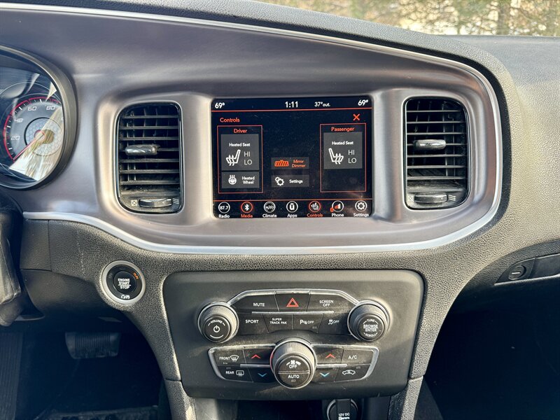 2019 Dodge Charger SXT - Photo 18 - Andover, MN 55304