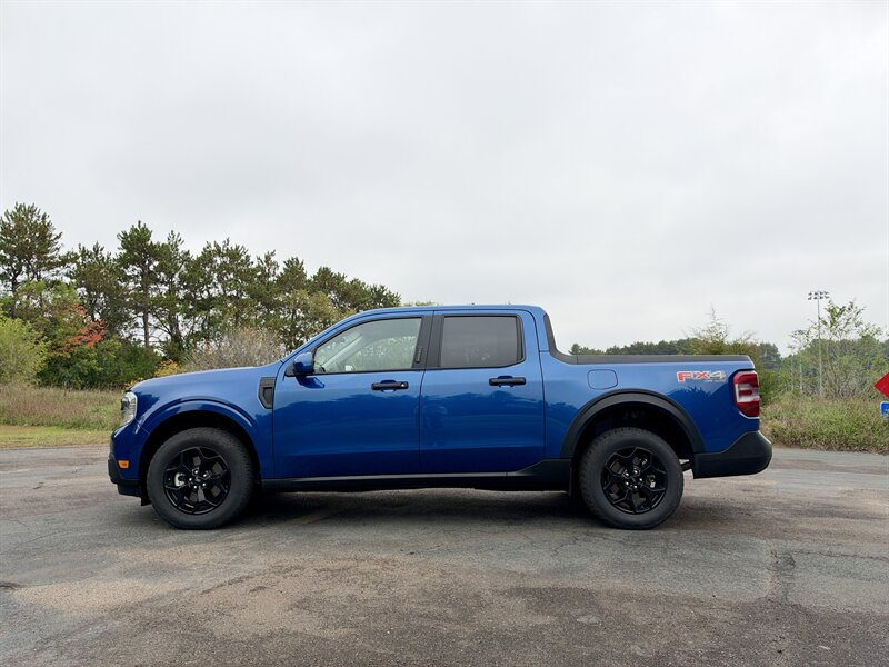 2023 Ford Maverick XLT - Photo 2 - Andover, MN 55304