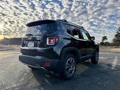 2015 Jeep Renegade Limited   - Photo 5 - Andover, MN 55304