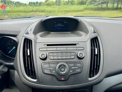 2018 Ford Escape SE   - Photo 21 - Andover, MN 55304