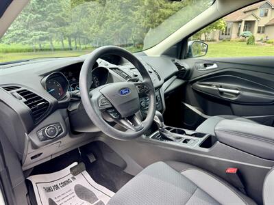 2018 Ford Escape SE   - Photo 10 - Andover, MN 55304
