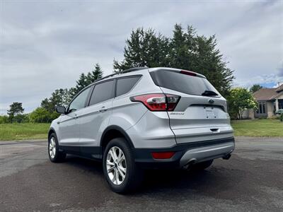 2018 Ford Escape SE   - Photo 3 - Andover, MN 55304