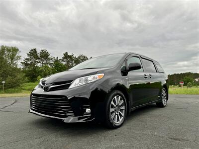 2020 Toyota Sienna XLE Premium 7-Passenger Van