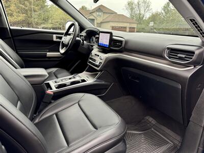 2022 Ford Explorer XLT   - Photo 15 - Andover, MN 55304