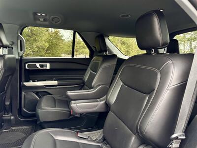2022 Ford Explorer XLT   - Photo 11 - Andover, MN 55304