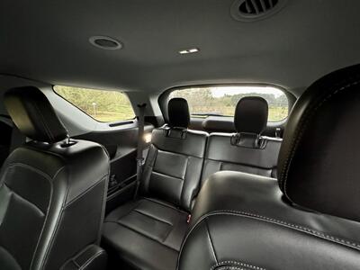 2022 Ford Explorer XLT   - Photo 12 - Andover, MN 55304
