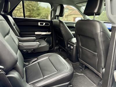 2022 Ford Explorer XLT   - Photo 13 - Andover, MN 55304