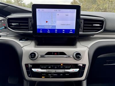 2022 Ford Explorer XLT   - Photo 22 - Andover, MN 55304