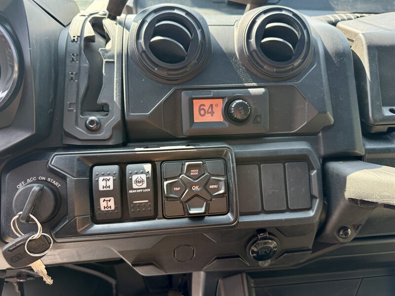 2020 Can-Am Defender Limited HD10 - Photo 14 - Andover, MN 55304