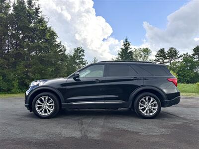 2024 Ford Explorer XLT - Photo 2 - Andover, MN 55304