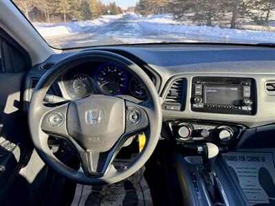 2019 Honda HR-V LX   - Photo 14 - Andover, MN 55304
