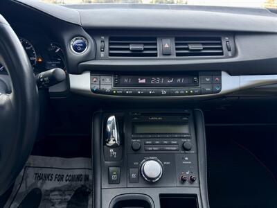 2013 Lexus CT 200h   - Photo 19 - Andover, MN 55304