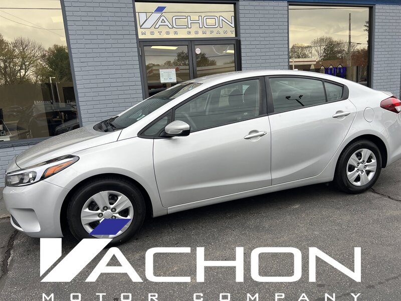 2017 Kia Forte LX   - Photo 1 - Attleboro, MA 02703