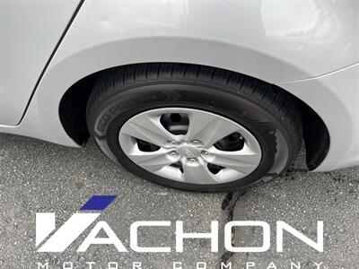 2017 Kia Forte LX   - Photo 7 - Attleboro, MA 02703