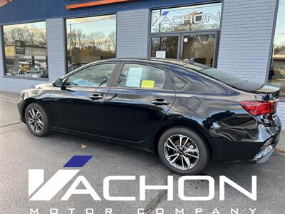 2024 Kia Forte LXS   - Photo 4 - Attleboro, MA 02703