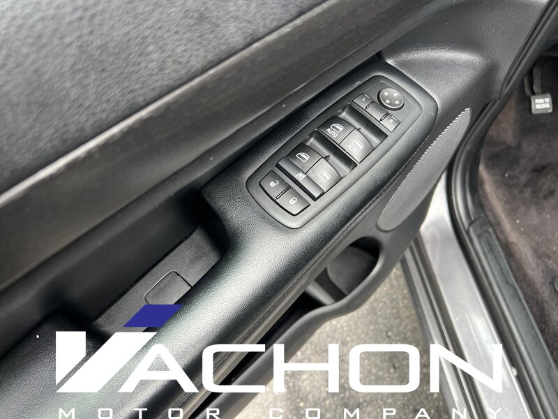 2017 Jeep Grand Cherokee Altitude - Photo 7 - Attleboro, MA 02703