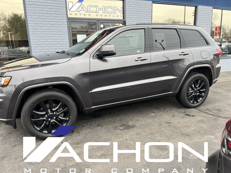 2017 Jeep Grand Cherokee Altitude  