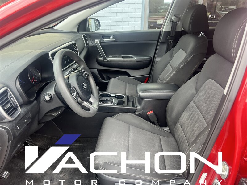2020 Kia Sportage LX - Photo 8 - Attleboro, MA 02703
