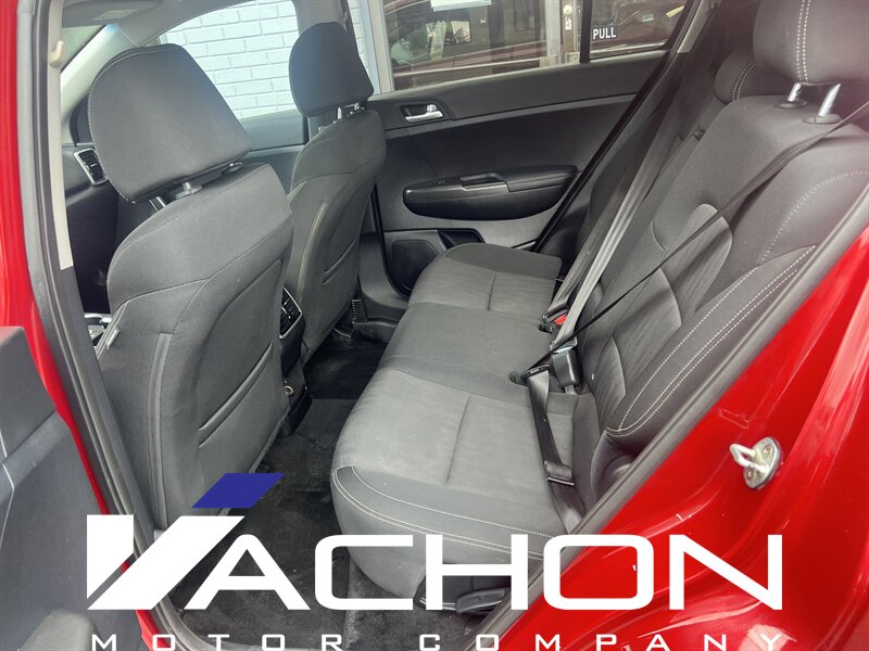 2020 Kia Sportage LX - Photo 9 - Attleboro, MA 02703