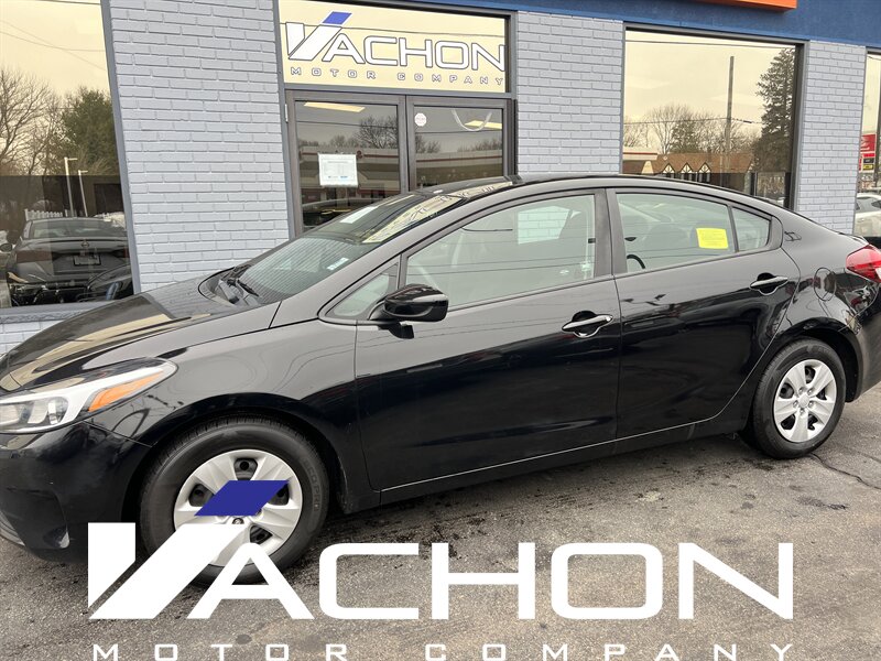 2018 Kia Forte LX   - Photo 1 - Attleboro, MA 02703