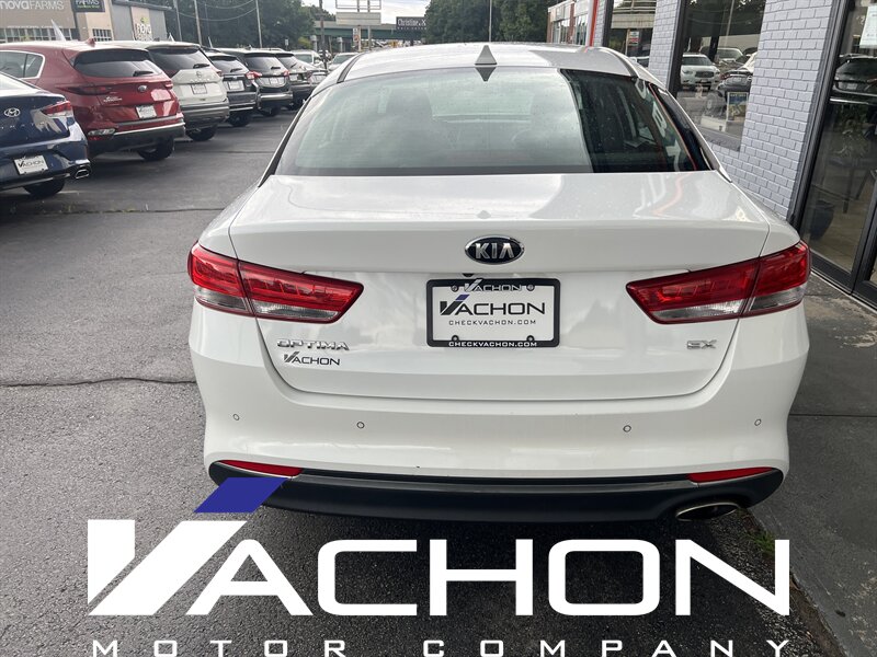 2018 Kia Optima EX - Photo 5 - Attleboro, MA 02703