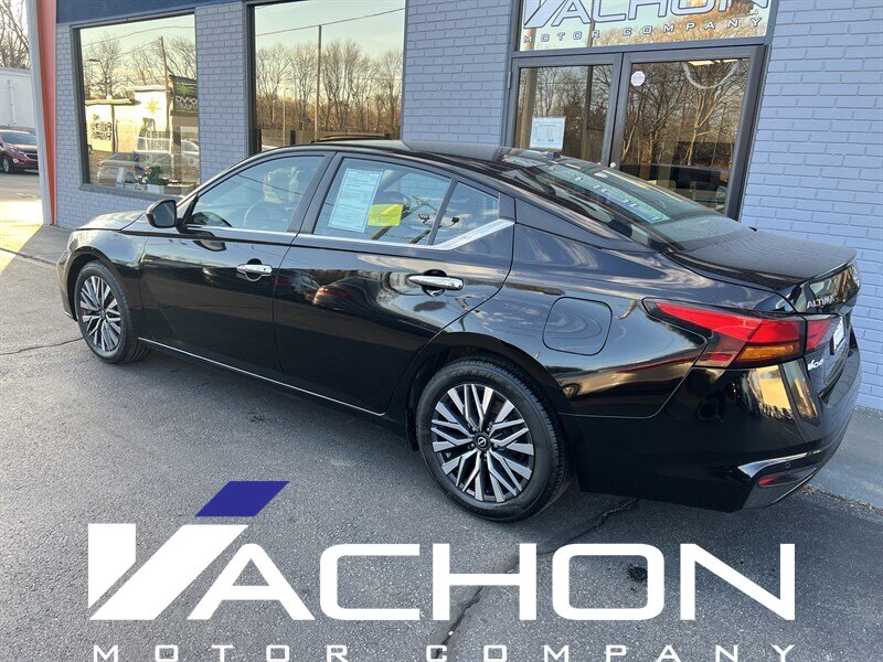 2023 Nissan Altima 2.5 SV - Photo 4 - Attleboro, MA 02703