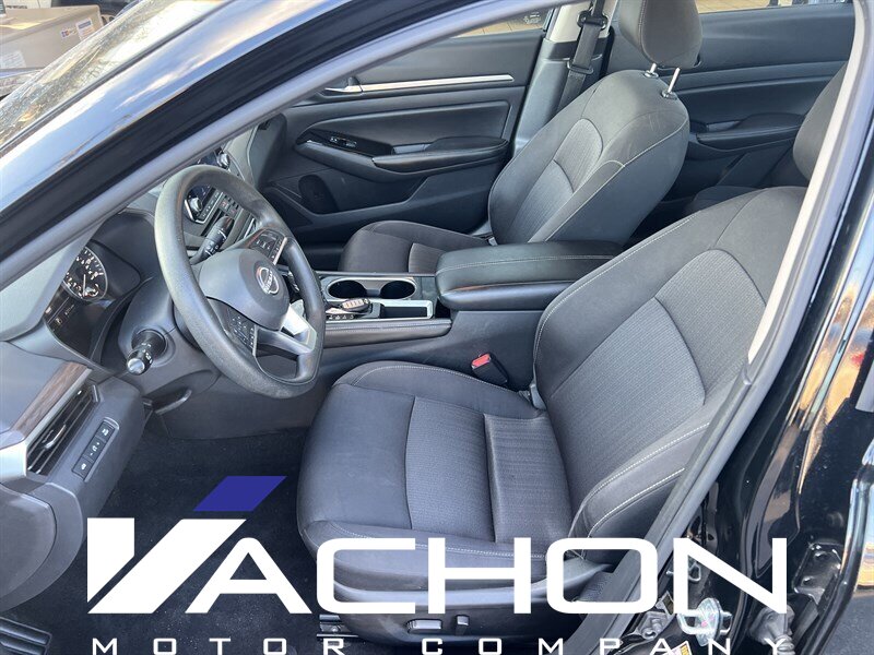 2023 Nissan Altima 2.5 SV - Photo 9 - Attleboro, MA 02703