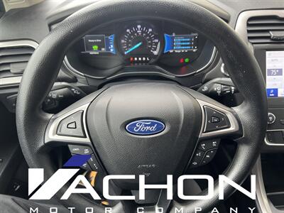 2020 Ford Fusion Hybrid SE   - Photo 11 - Attleboro, MA 02703