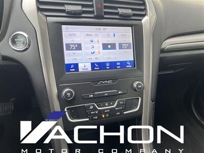 2020 Ford Fusion Hybrid SE   - Photo 12 - Attleboro, MA 02703