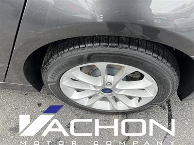 2020 Ford Fusion Hybrid SE   - Photo 6 - Attleboro, MA 02703