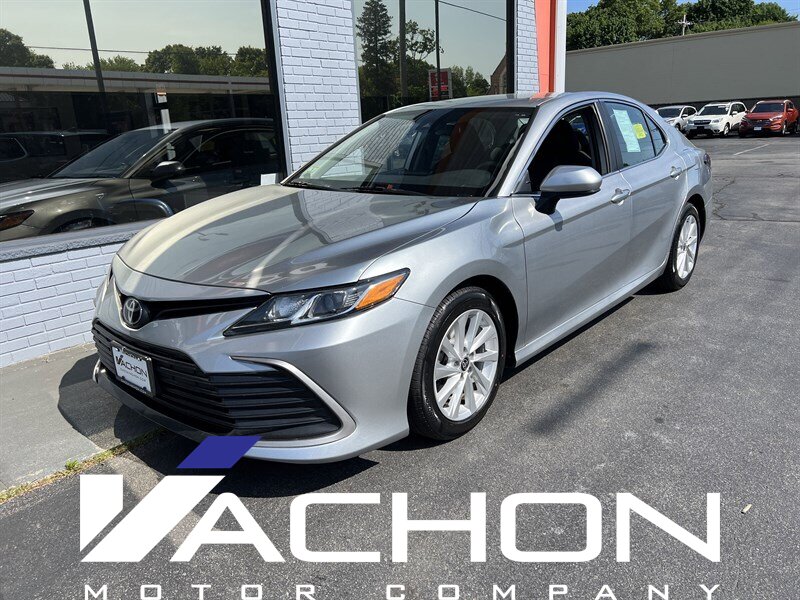 2021 Toyota Camry LE   - Photo 1 - Attleboro, MA 02703